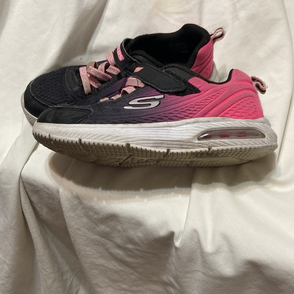 Girls Skechers US 2 color BKPK - Picture 2 of 8
